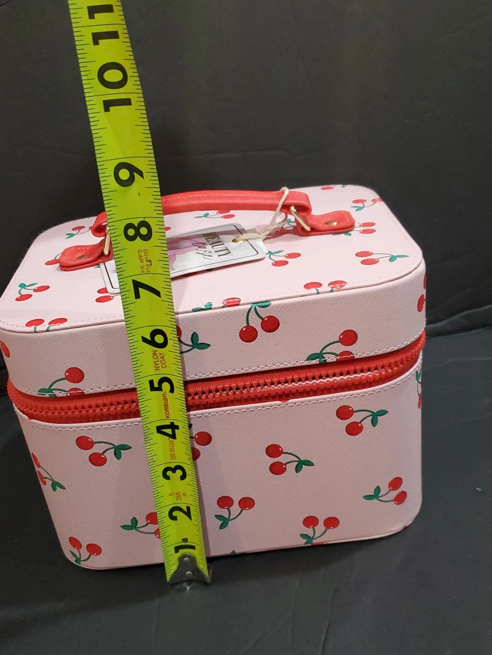Cherry printed pink beauty makeup cosmetics medium sized hard train case new